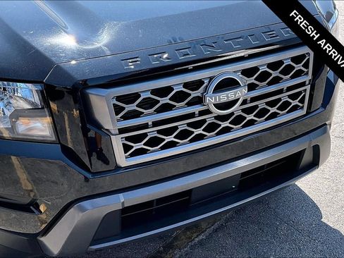 Used 2022 Nissan Frontier SV AWD/4WD image 31