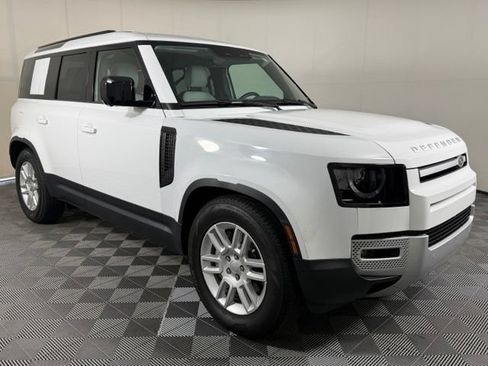 Used 2025 Land Rover Defender 110 S AWD/4WD image 10