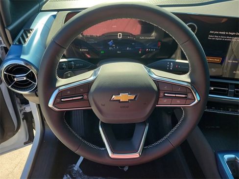 New 2026 Chevrolet Equinox EV LT image 14