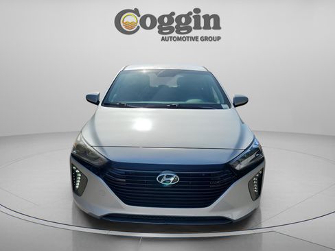 Used 2017 Hyundai Ioniq SEL image 8
