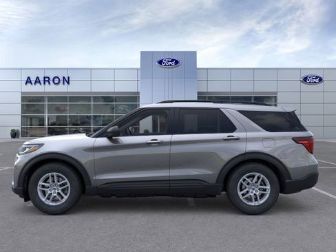 New 2026 Ford Explorer Active w/ Active Comfort Package image 3