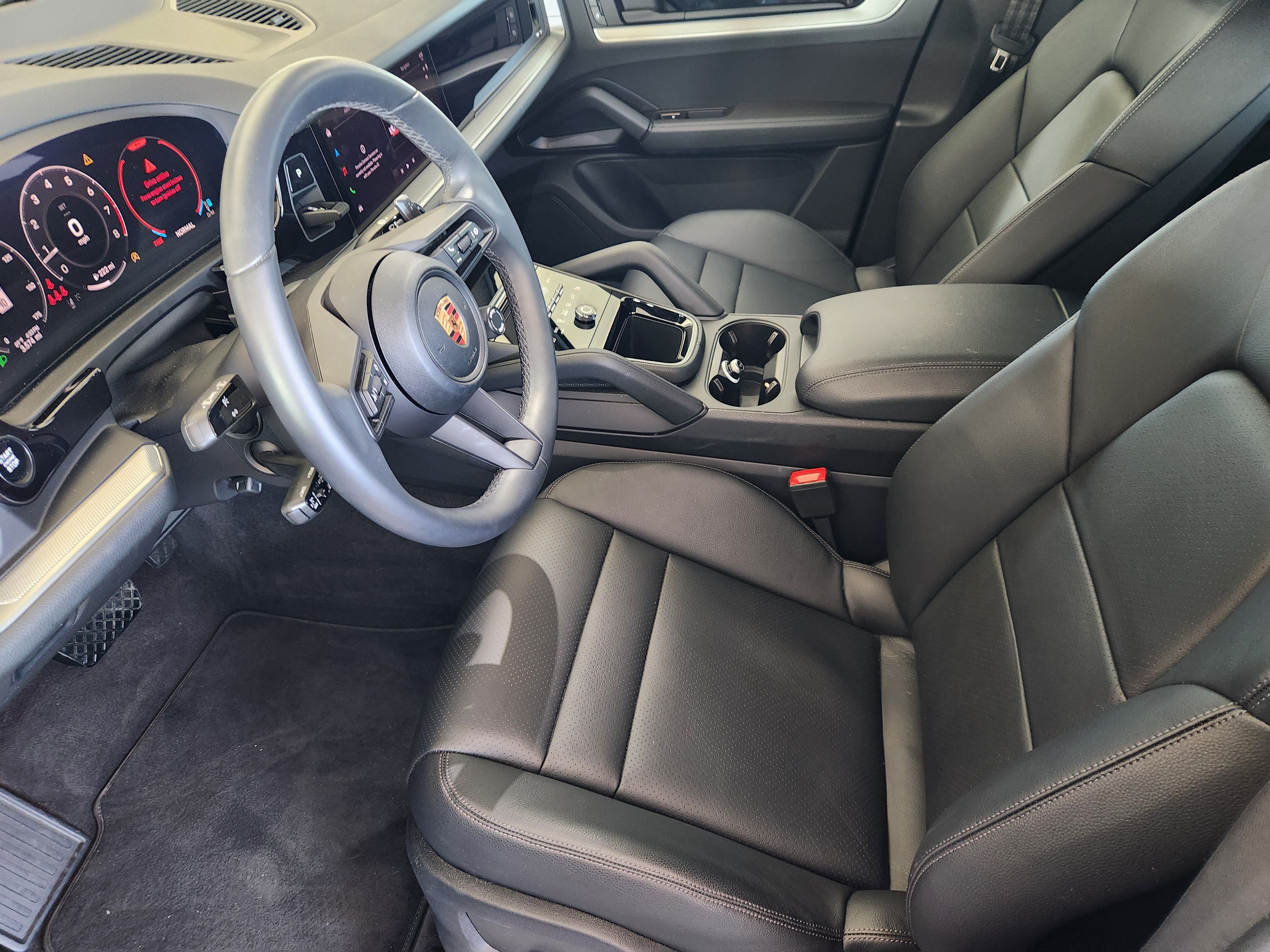 Certified 2026 Porsche Cayenne AWD/4WD image 16