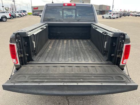 Used 2017 RAM 1500 Limited RWD image 28