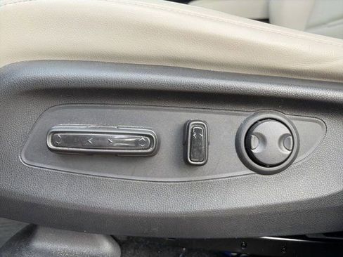 Used 2023 Honda CR-V EX-L image 13