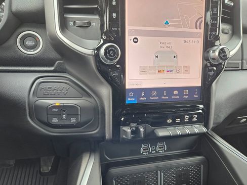New 2026 RAM 2500 Big Horn AWD/4WD image 24