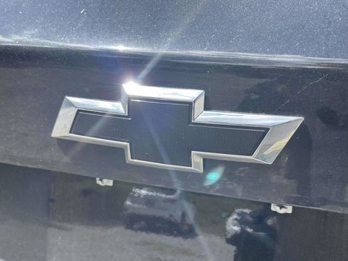 Used 2025 Chevrolet Trax LT w/ LT Convenience Package image 11