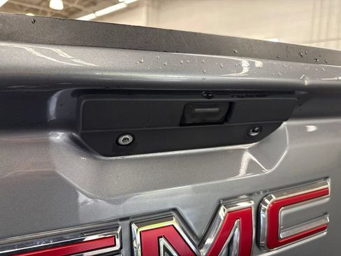Used 2019 GMC Sierra 1500 SLE w/ SLE Value Package AWD/4WD image 14
