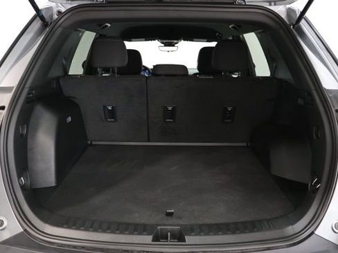 Used 2025 Chevrolet Equinox LT w/ Safety and Technology Package FWD image 33
