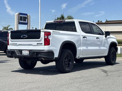 Used 2024 Chevrolet Silverado 1500 ZR2 w/ ZR2 Bison Edition AWD/4WD image 5