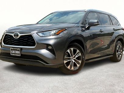 Used 2020 Toyota Highlander XLE