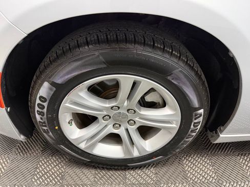 Used 2022 Dodge Charger SXT RWD image 21