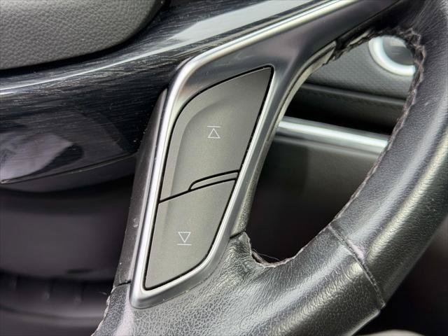 Used 2024 Cadillac XT5 Premium Luxury w/ LPO, Floor Liner Package AWD/4WD image 25