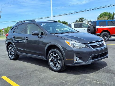 Used 2016 Subaru Crosstrek 2.0i Limited AWD/4WD image 3