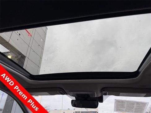 Used 2025 Toyota Camry XLE w/ Premium Plus Package image 15