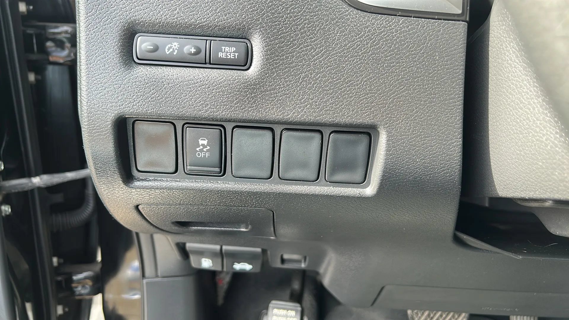 Used 2018 Nissan Murano S w/ Cargo Package FWD image 21
