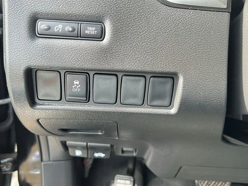Used 2018 Nissan Murano S w/ Cargo Package FWD image 21