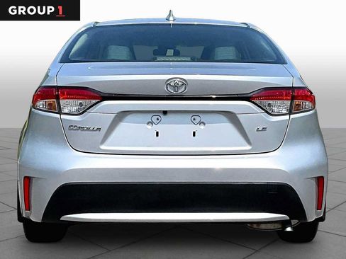 Used 2020 Toyota Corolla LE FWD image 5