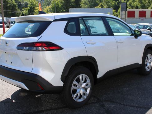 New 2026 Toyota Corolla Cross L AWD/4WD image 7