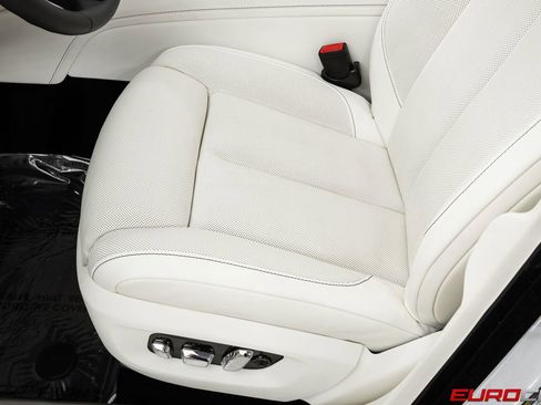 Used 2024 Rolls-Royce Ghost AWD/4WD image 44