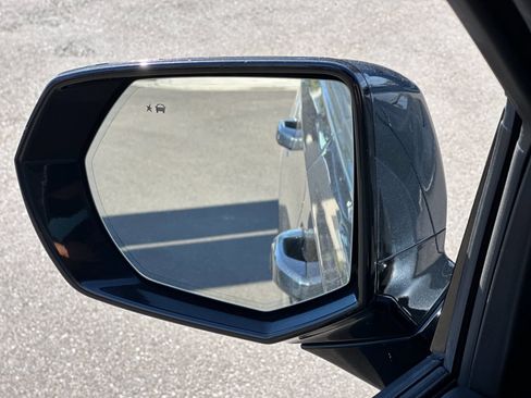 Used 2021 GMC Yukon AT4 AWD/4WD image 9