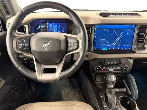 Used 2023 Ford Bronco Wildtrak AWD/4WD image 11