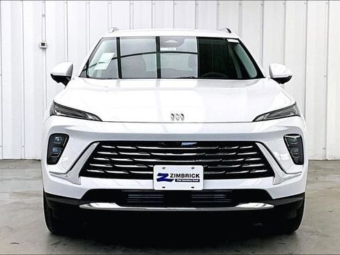 New 2025 Buick Envision Preferred image 3