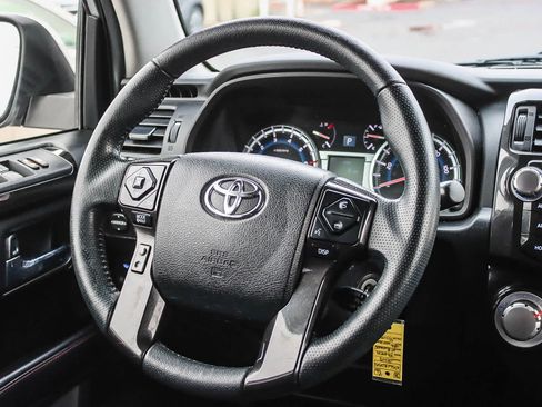 Used 2019 Toyota 4Runner TRD Off-Road image 13