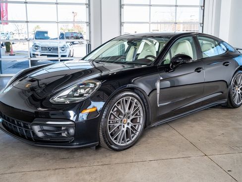 Used 2023 Porsche Panamera Platinum Edition image 11