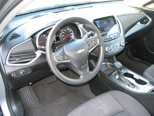 Used 2024 Chevrolet Malibu LT FWD image 12