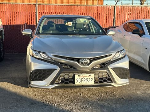 Used 2023 Toyota Camry XSE image 5