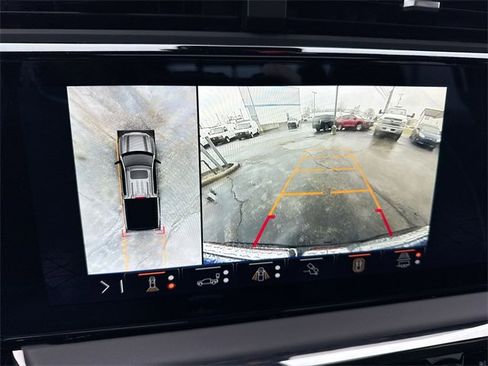 Used 2024 GMC Sierra 1500 AT4X image 17