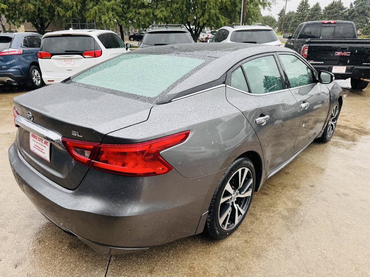 Used 2017 Nissan Maxima 3.5 SL FWD image 3