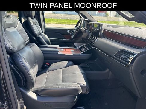 Used 2024 Lincoln Navigator Reserve AWD/4WD image 18