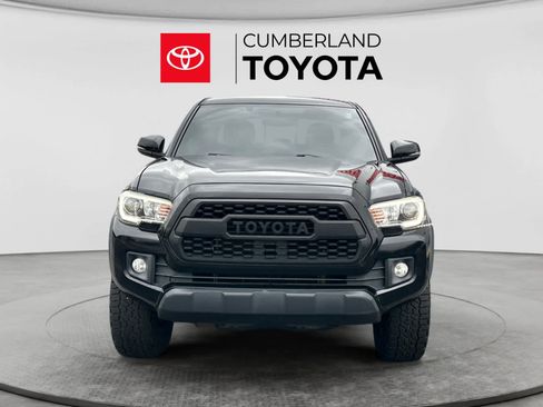Used 2017 Toyota Tacoma TRD Off-Road w/ Tow Package (A/T) AWD/4WD image 8