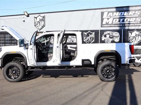 Used 2024 GMC Sierra 3500 Denali w/ Denali Reserve Package image 30