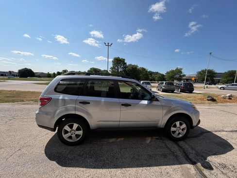 Used 2012 Subaru Forester 2.5X w/ Alloy Wheel Pkg AWD/4WD image 6