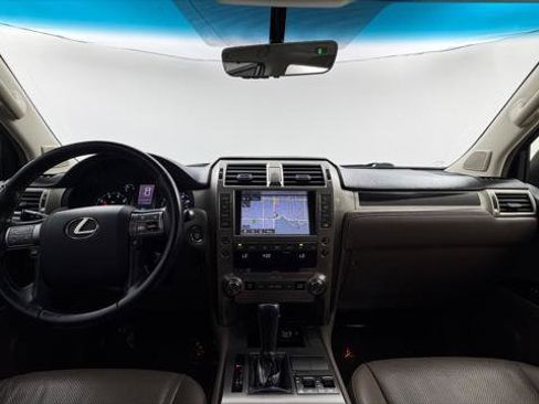 Used 2016 Lexus GX 460 image 24