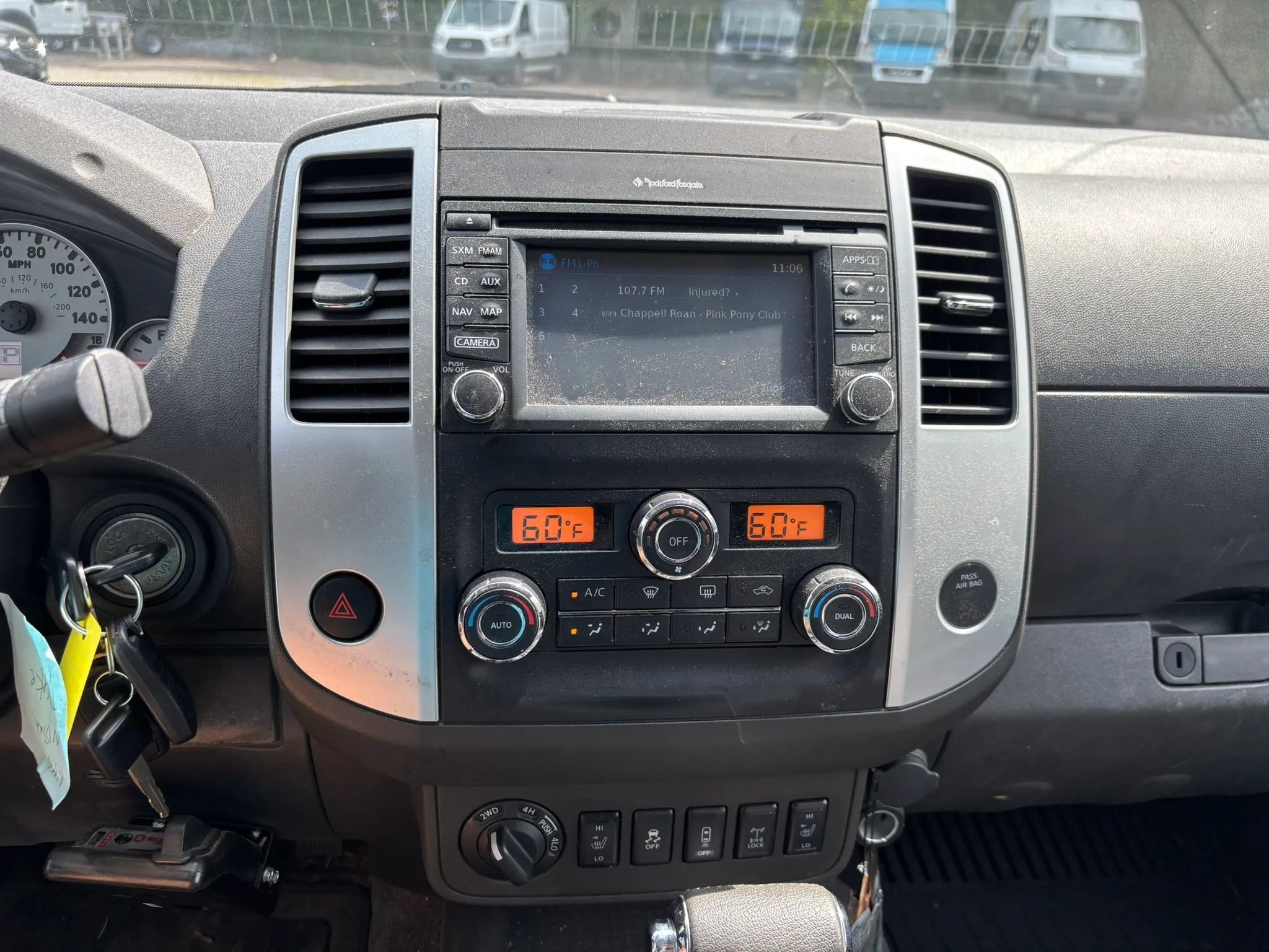 Used 2015 Nissan Frontier PRO-4X w/ Pro-4x Luxury Package AWD/4WD image 19