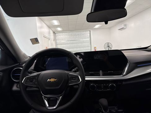 New 2026 Chevrolet Trax LT w/ Driver Confidence Package FWD image 12