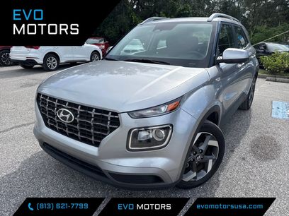 Used 2025 Hyundai Venue SEL