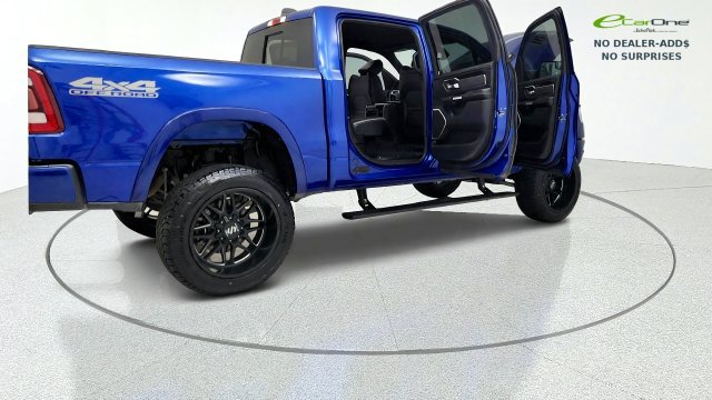 Used 2019 RAM 1500 Laramie w/ Sport Appearance Package AWD/4WD image 18