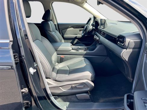 Used 2025 Honda Pilot EX-L image 30