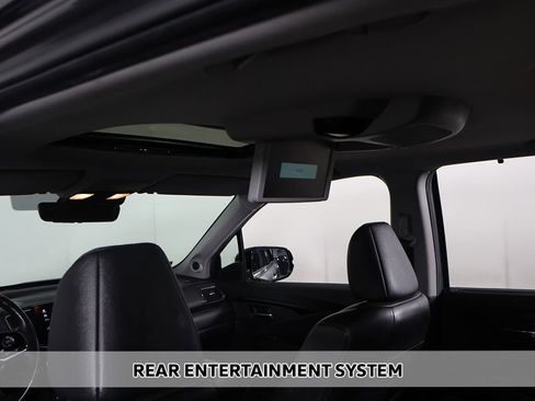 Used 2019 Honda Pilot Touring image 5