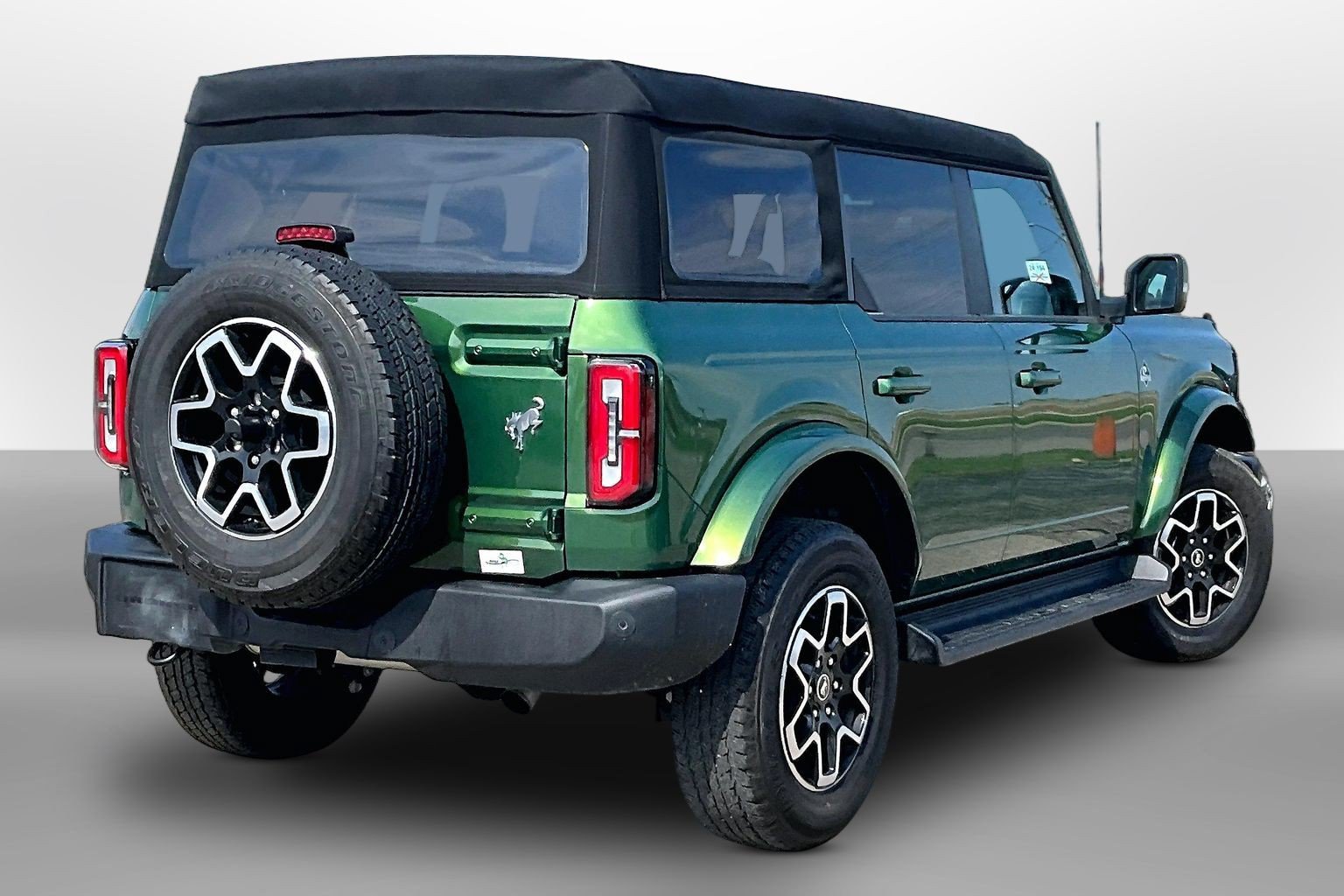Used 2025 Ford Bronco Outer Banks AWD/4WD image 11
