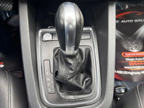 Used 2018 Volkswagen Jetta SE FWD image 27