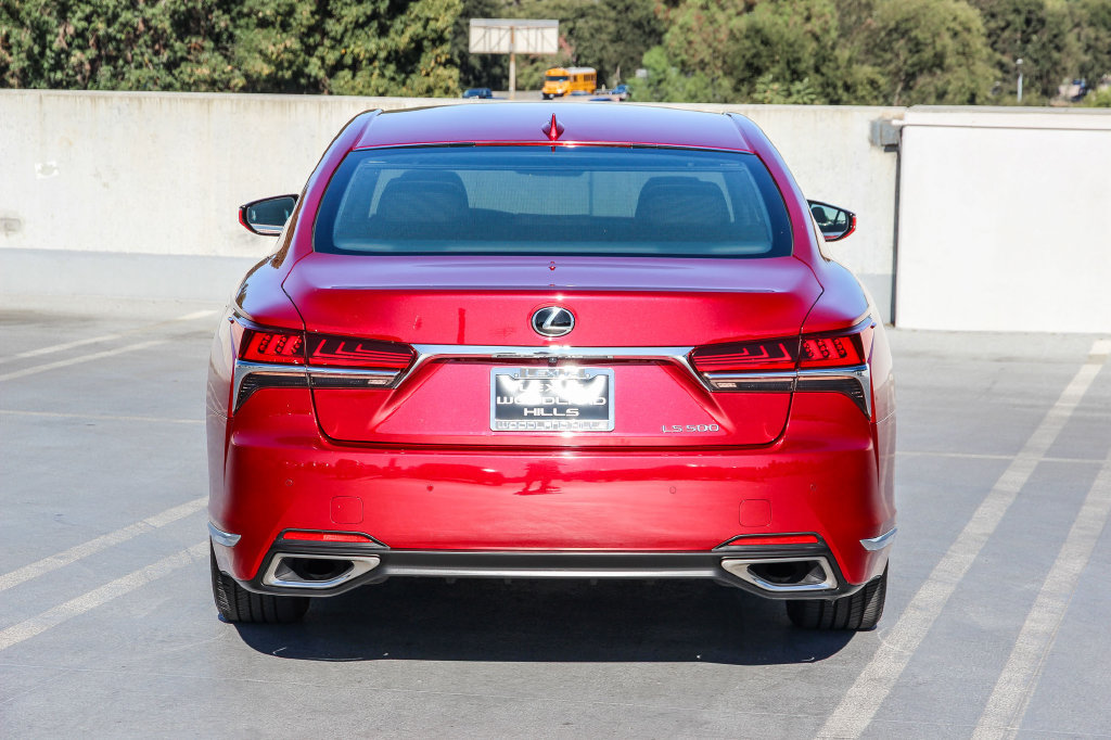 Used 2020 Lexus LS 500 w/ Accessory Package (Z1) RWD image 5