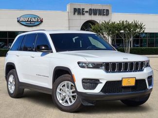 Certified 2025 Jeep Grand Cherokee Laredo X w/ Luxury Tech Group I video 1