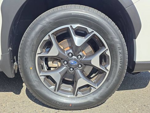 Used 2019 Subaru Crosstrek 2.0i Premium AWD/4WD image 14