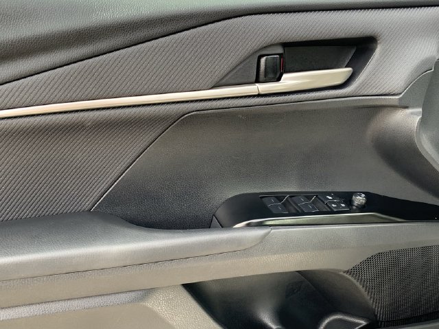 Used 2026 Toyota Camry SE FWD image 17