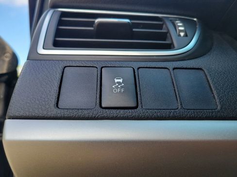 Used 2015 Toyota Camry SE image 28